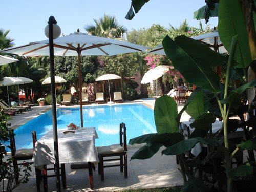 Nirvana Aparthotel